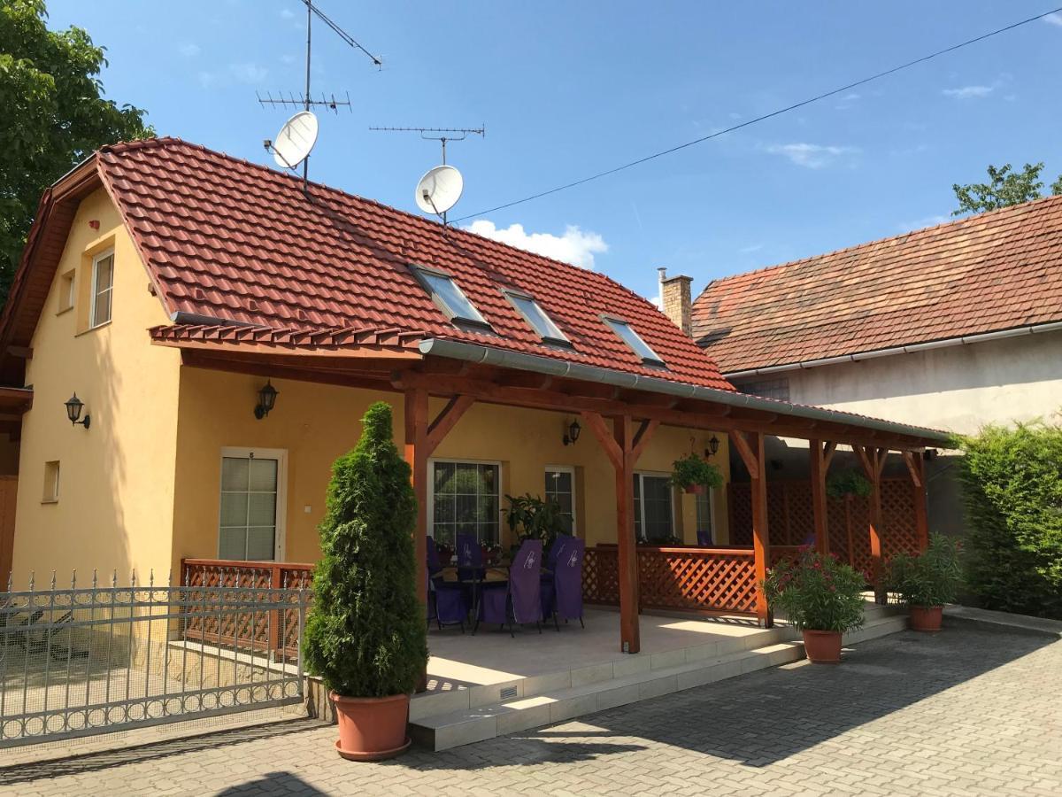 Szent Istvan Fogado Hotel Nagymaros Exterior foto